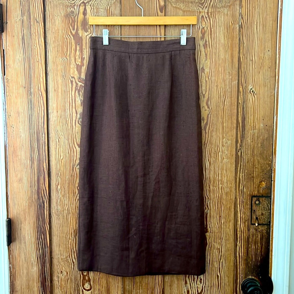 Vintage linen skirt. Brown, slubby,100% linen. Union made. Size 6.
